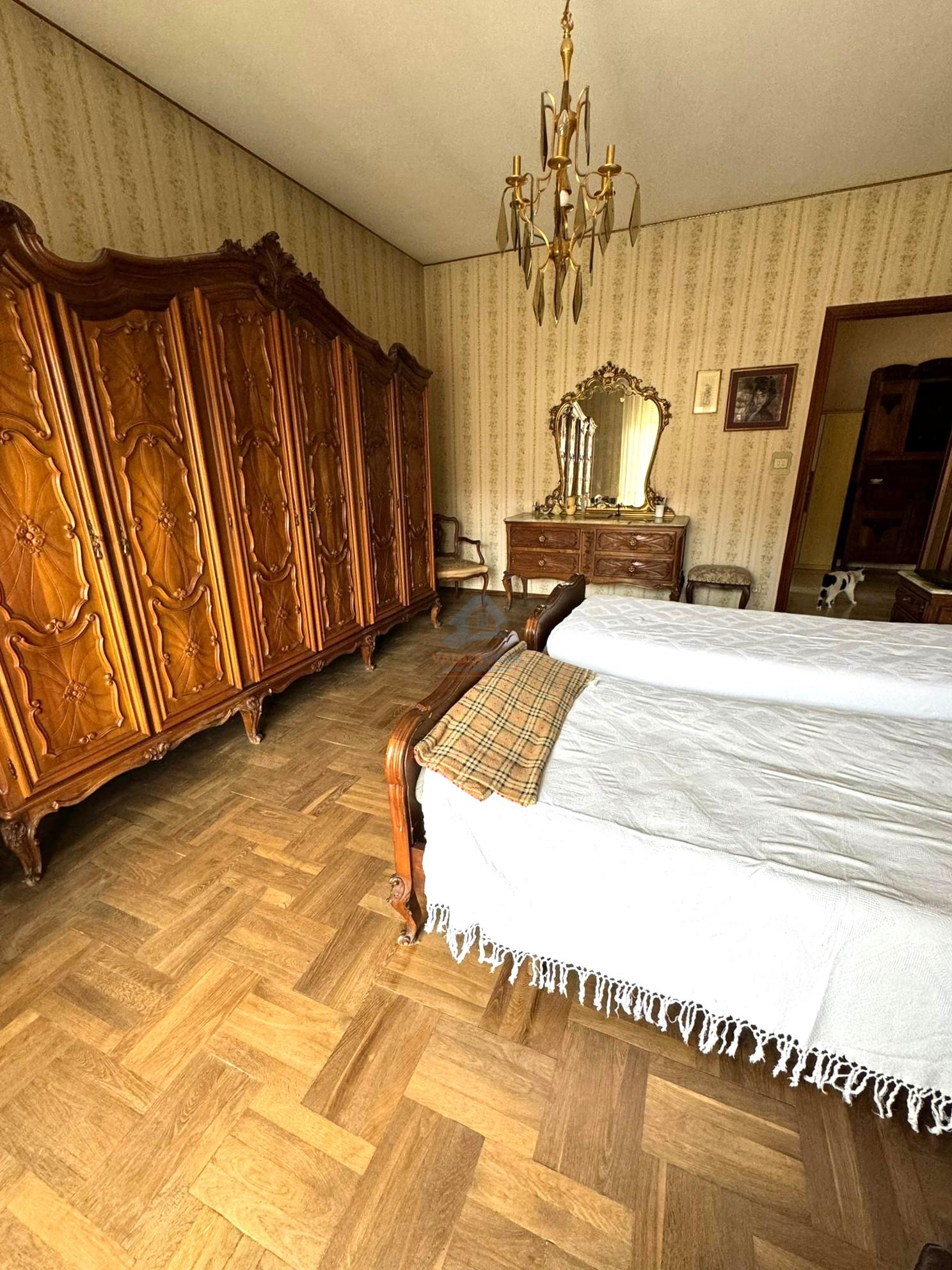 Main bedroom with a classic look