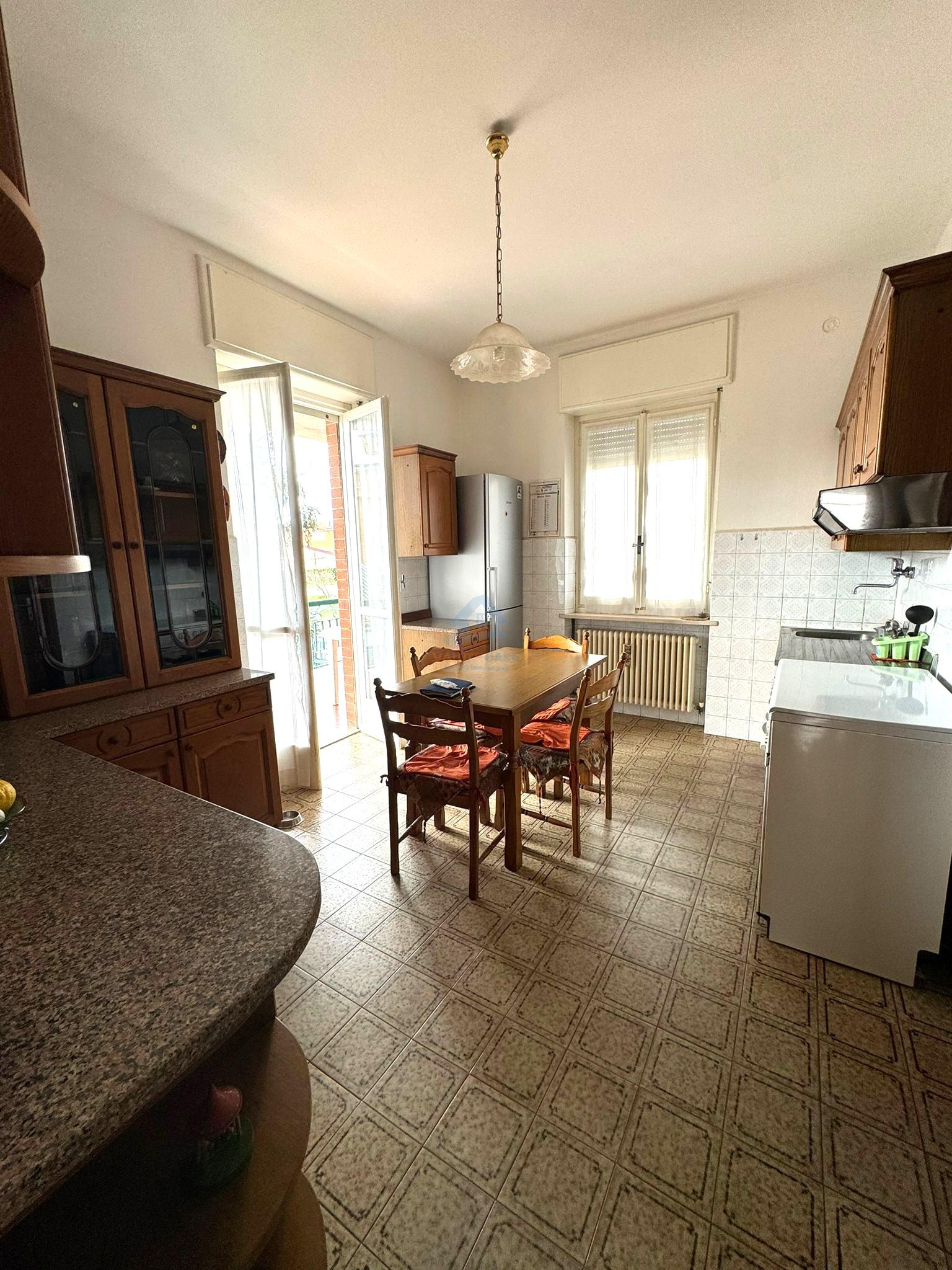 A cozy kitchen